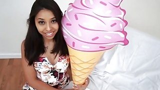 Stunning teen Jasmine Summers takes big dick and enjoy